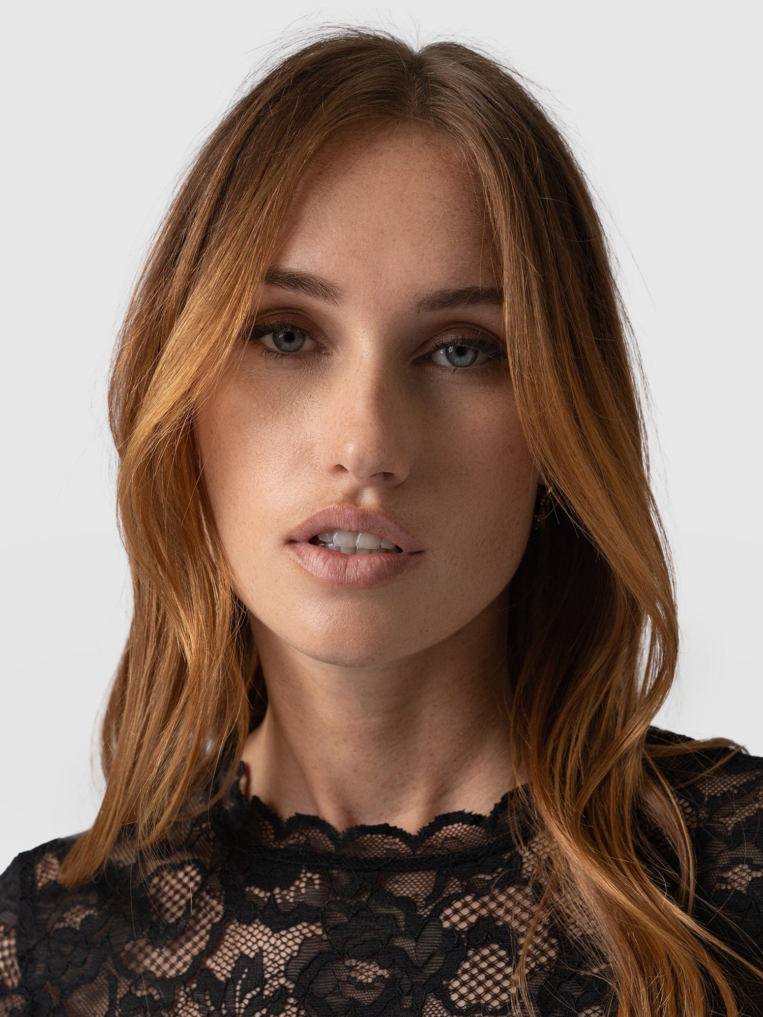 Runway Lace Dress Black - Women's Dresses | Saint + Sofia® EU